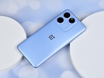 2023春节换机：目前公认“口碑最好”的4款手机，轻松用到2027年